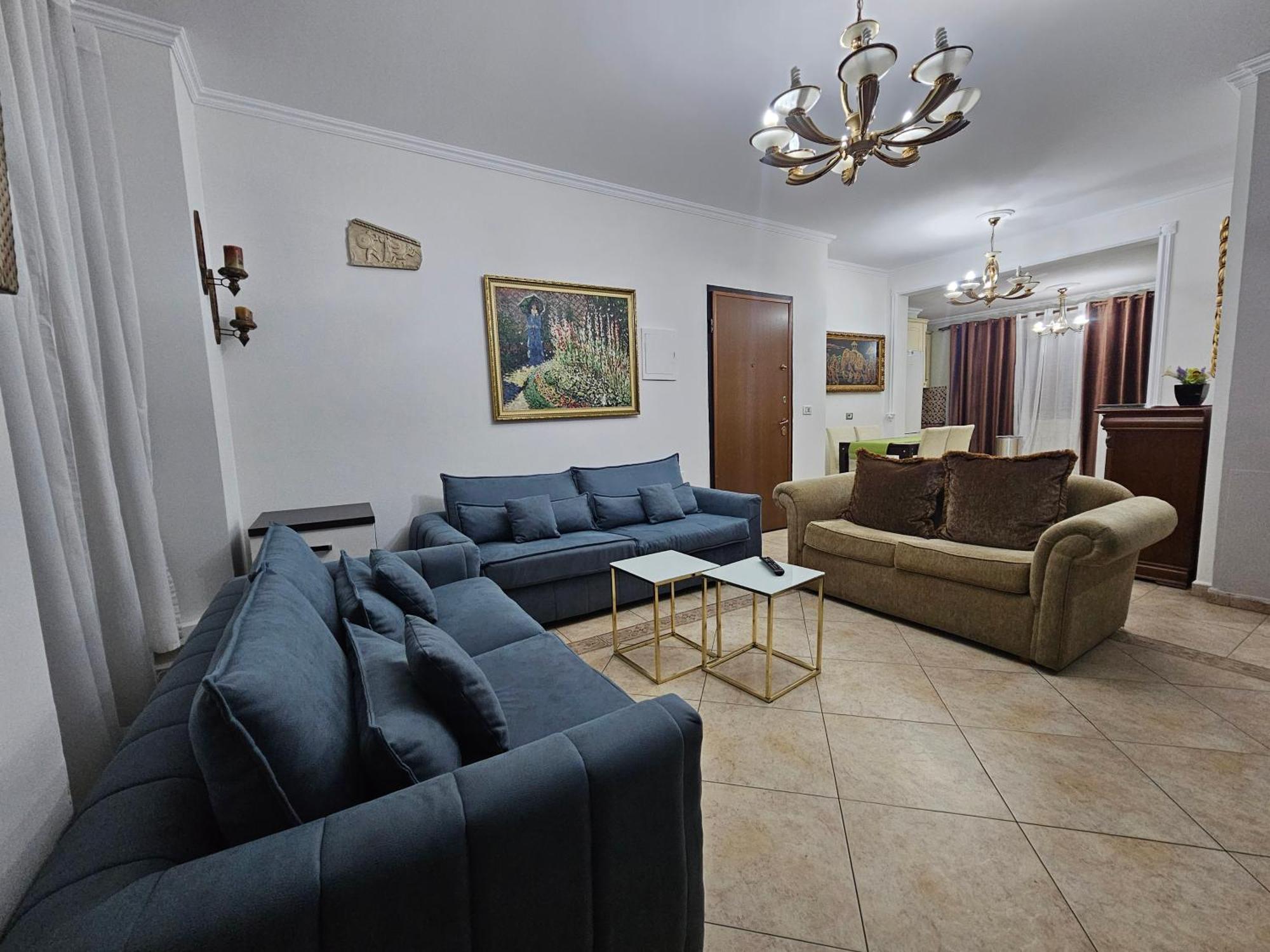 Apartamento Skanderbeg Square Explorer *